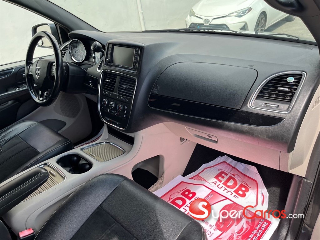 2018 Dodge Caravan — foto 8 / 10