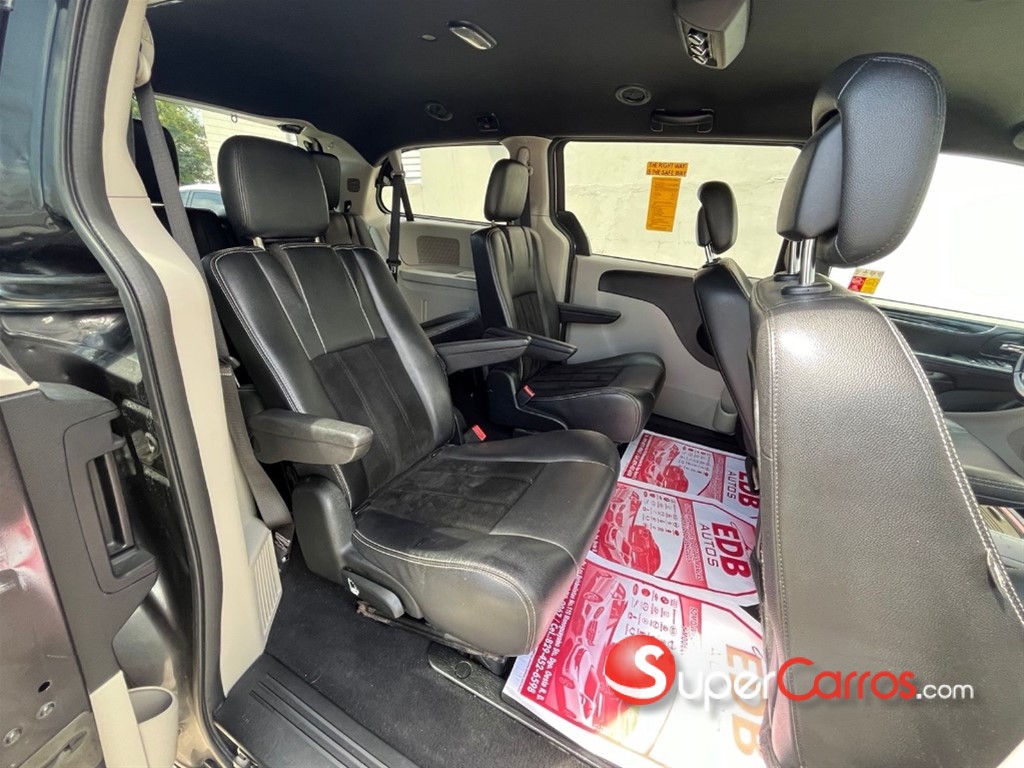 2018 Dodge Caravan — foto 10 / 10
