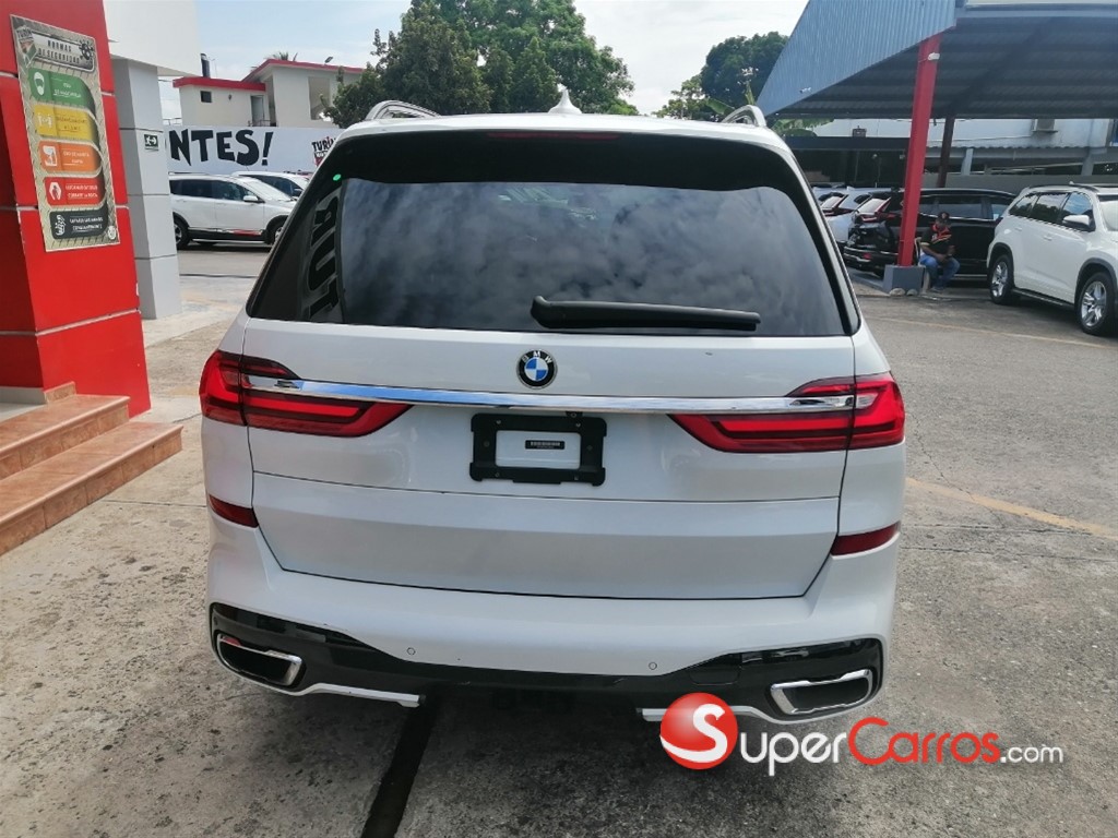 2019 BMW X 7 xDrive 40i Mpackage — foto 9 / 12