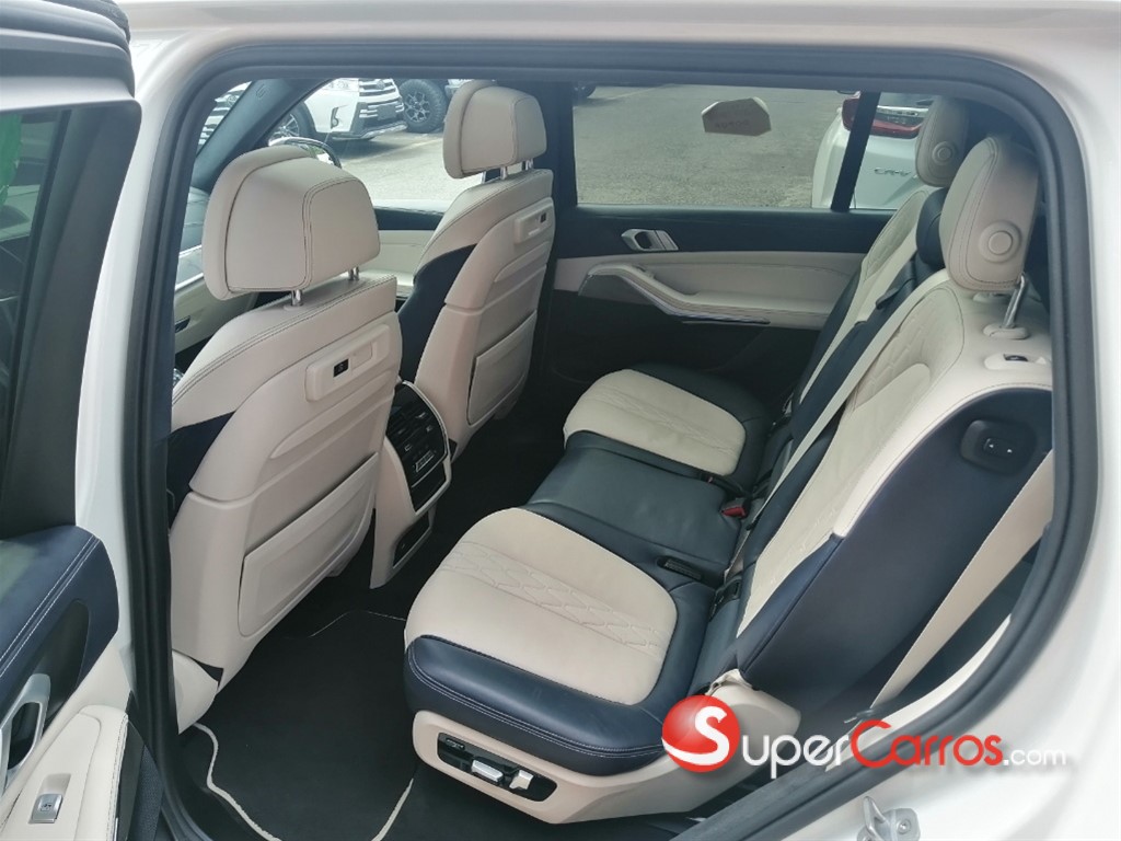 2019 BMW X 7 xDrive 40i Mpackage — foto 12 / 12
