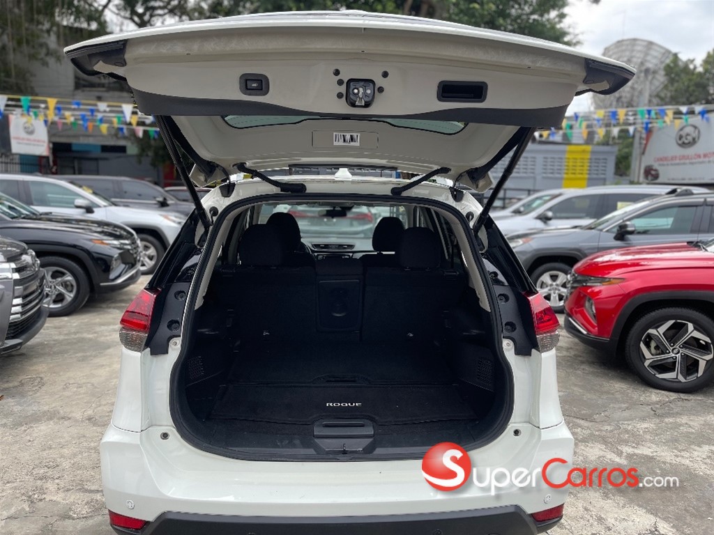 2020 Nissan Rogue SV FULL — foto 6 / 11