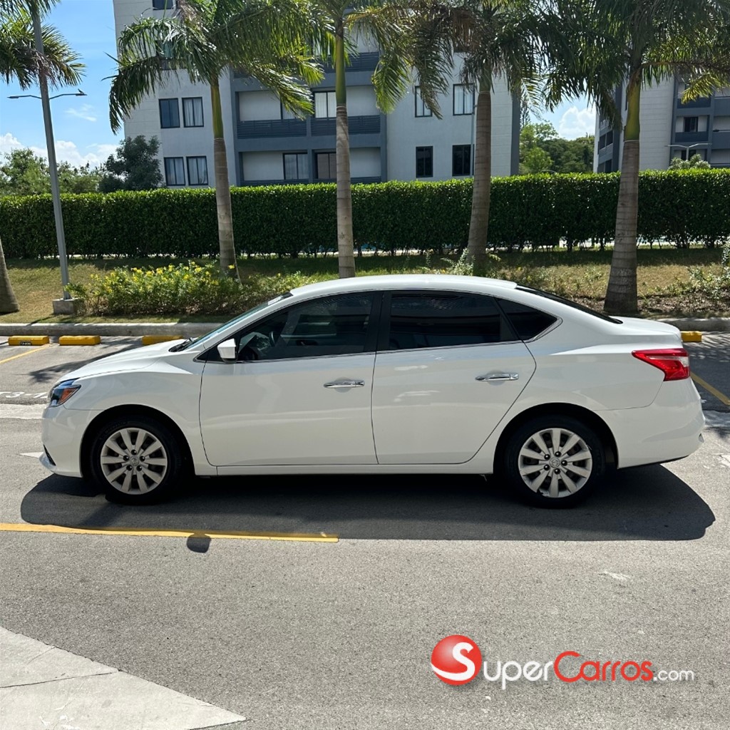 2019 Nissan Sentra — foto 4 / 9