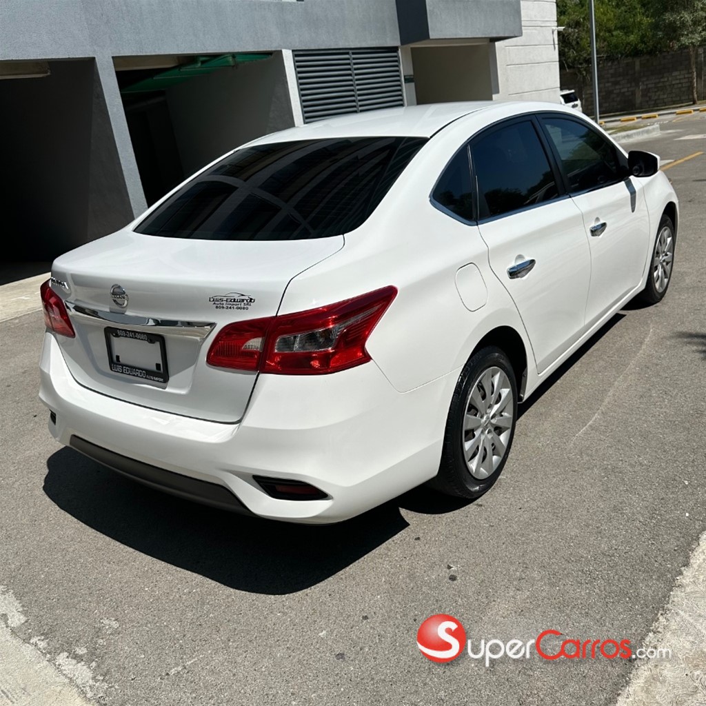 2019 Nissan Sentra — foto 7 / 9