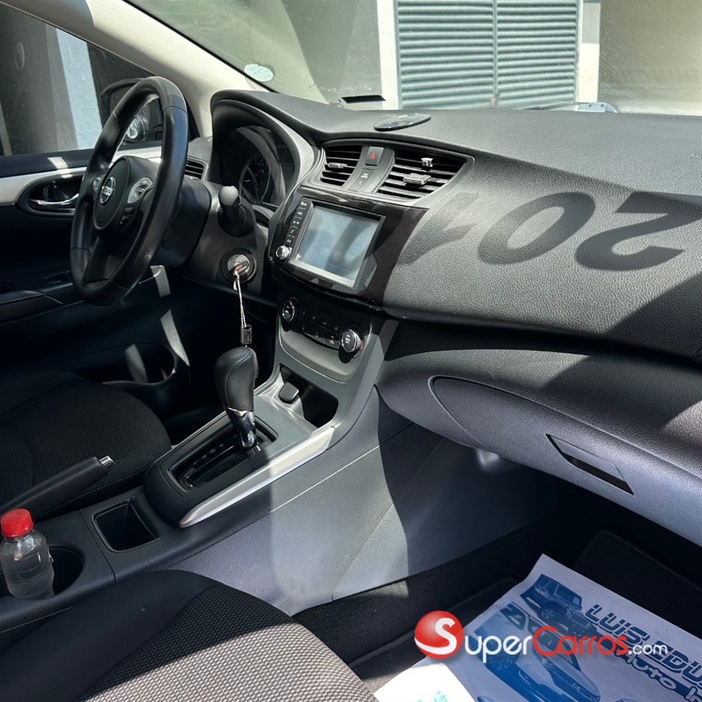 2019 Nissan Sentra — foto 9 / 9