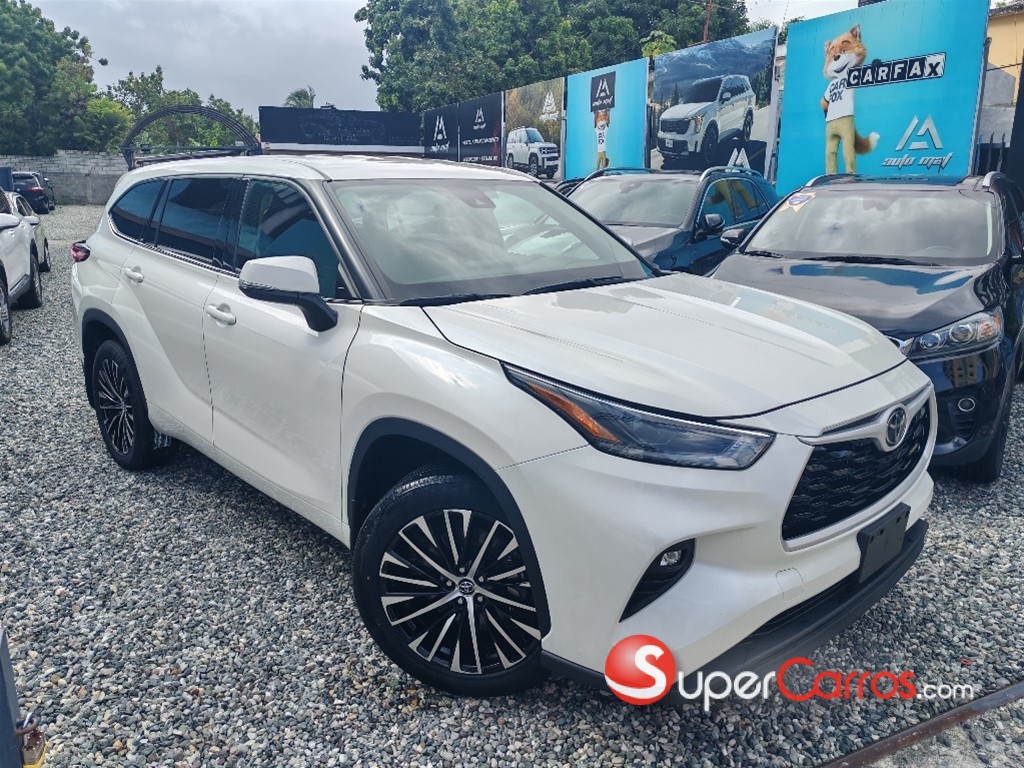 2021 Toyota Highlander LE