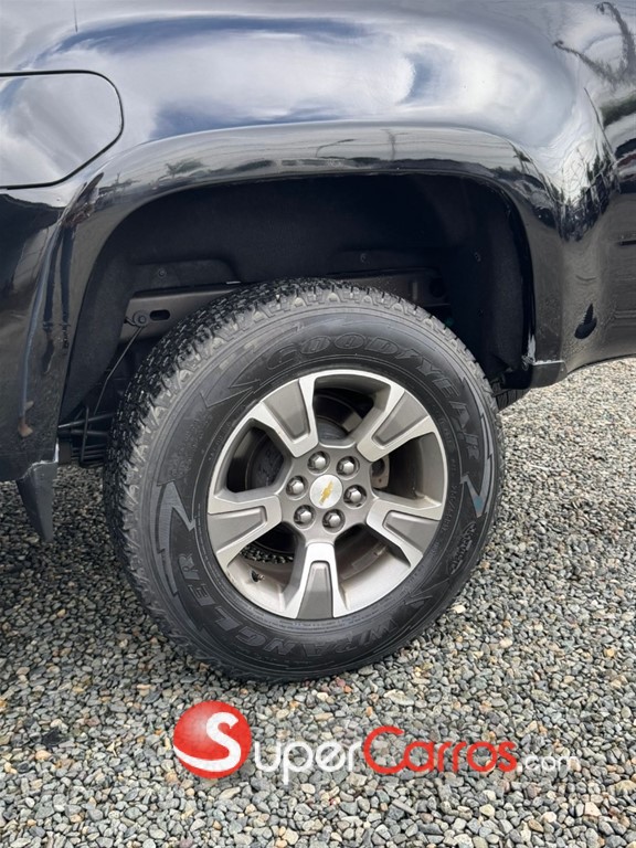 2017 Chevrolet Colorado Z71 — foto 9 / 10