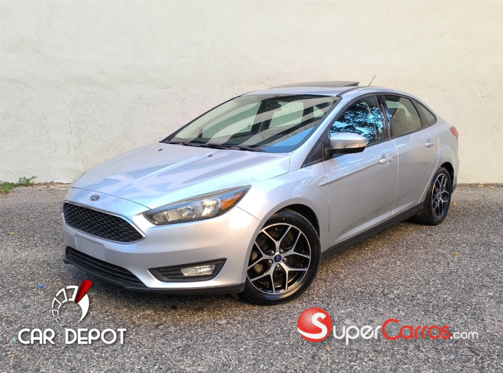 2017 Ford Focus SEL — foto 2 / 11