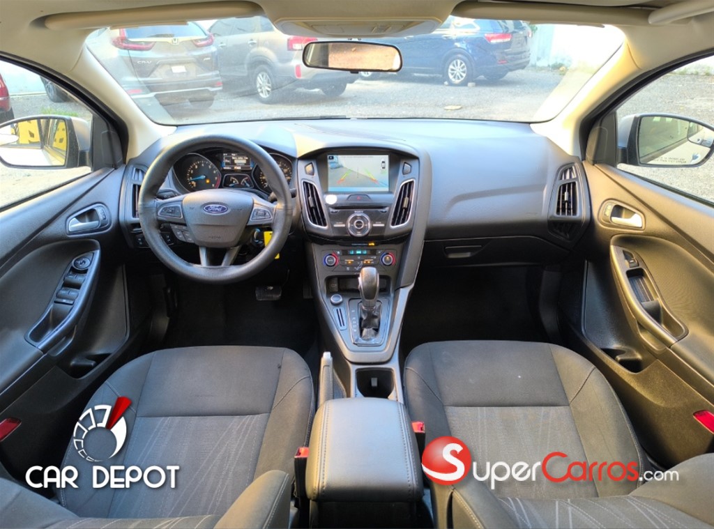 2017 Ford Focus SEL — foto 5 / 11
