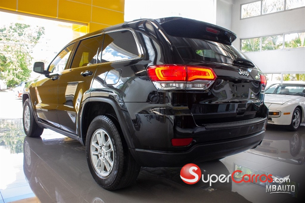 2018 Jeep Grand Cherokee Laredo — foto 5 / 12