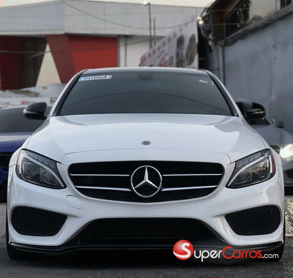 2018 Mercedes-Benz Clase C 300 4 Matic — foto 2 / 9