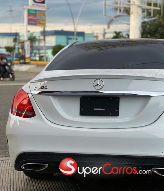 2018 Mercedes-Benz Clase C 300 4 Matic — foto 3 / 9