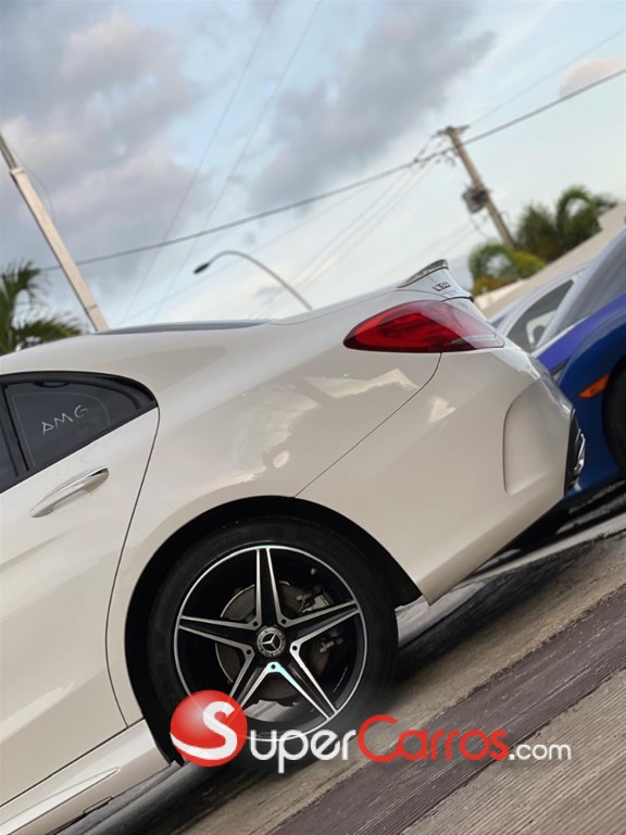 2018 Mercedes-Benz Clase C 300 4 Matic — foto 4 / 9