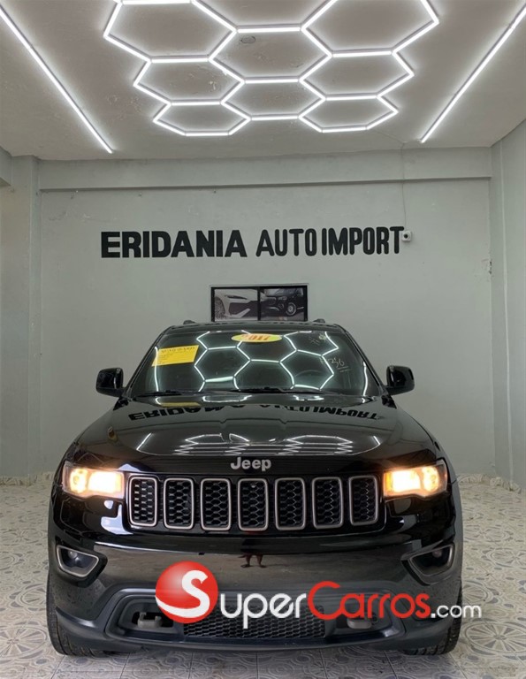 2017 Jeep Grand Cherokee 75 ANIVERSARIO — foto 2 / 8