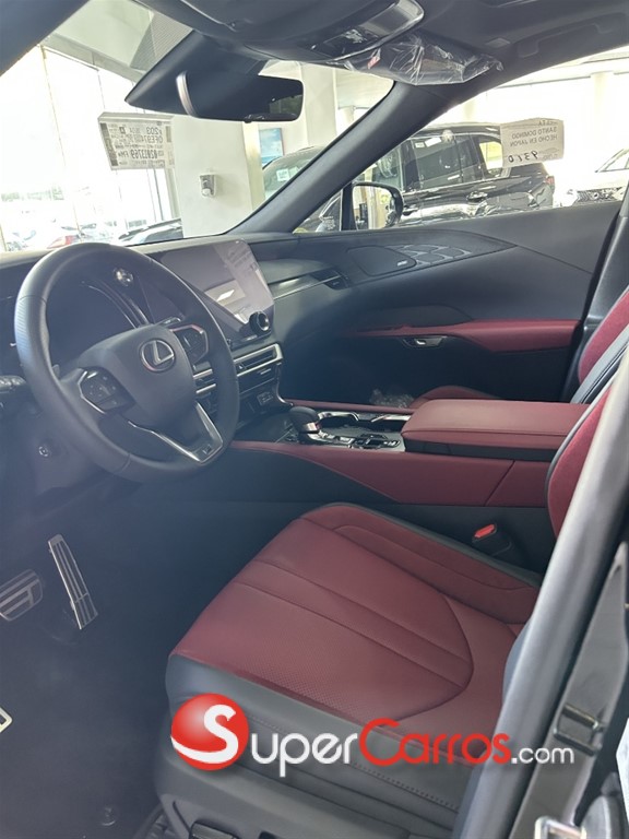 2026 Lexus RX 500H F SPORT — foto 9 / 11