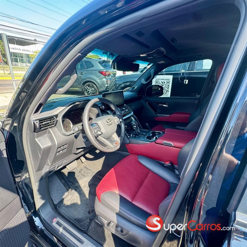 2026 Toyota Land Cruiser GR SPORT — foto 2 / 12