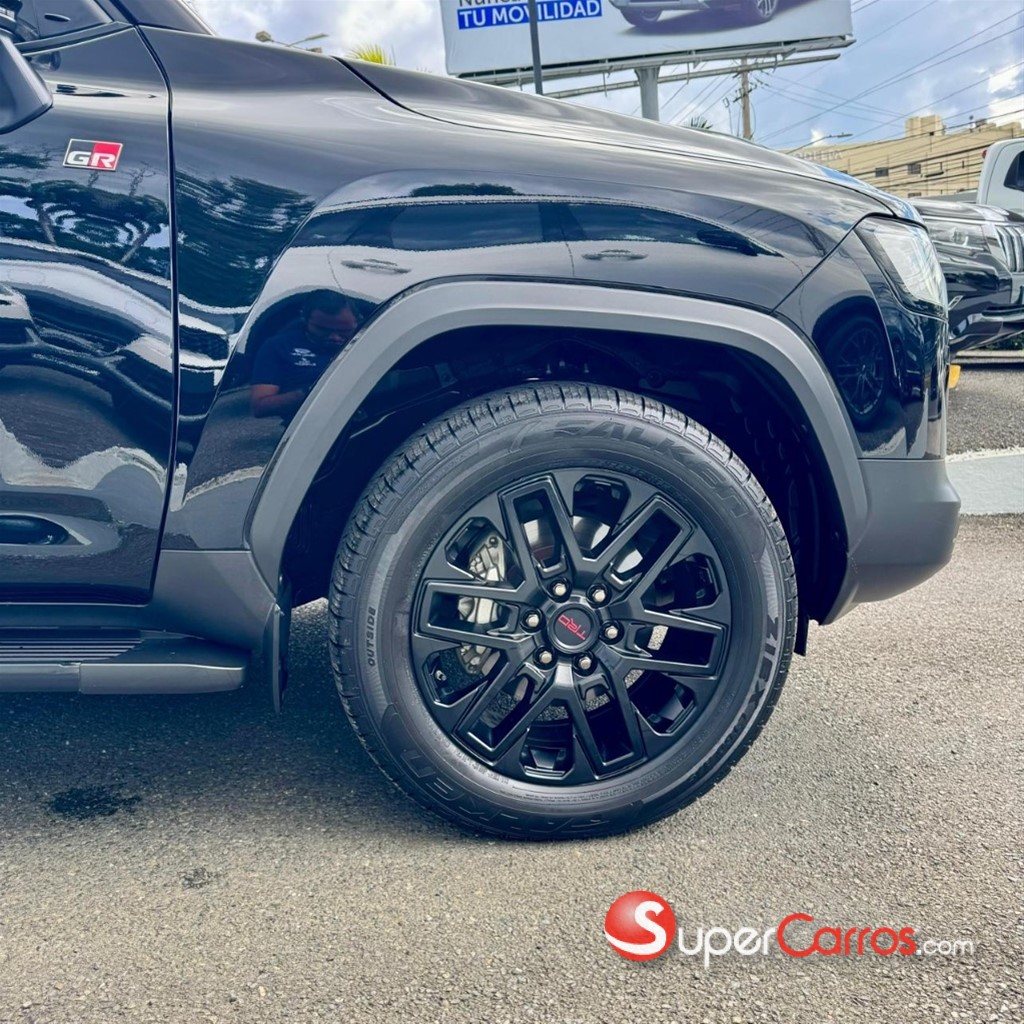 2026 Toyota Land Cruiser GR SPORT — foto 11 / 12
