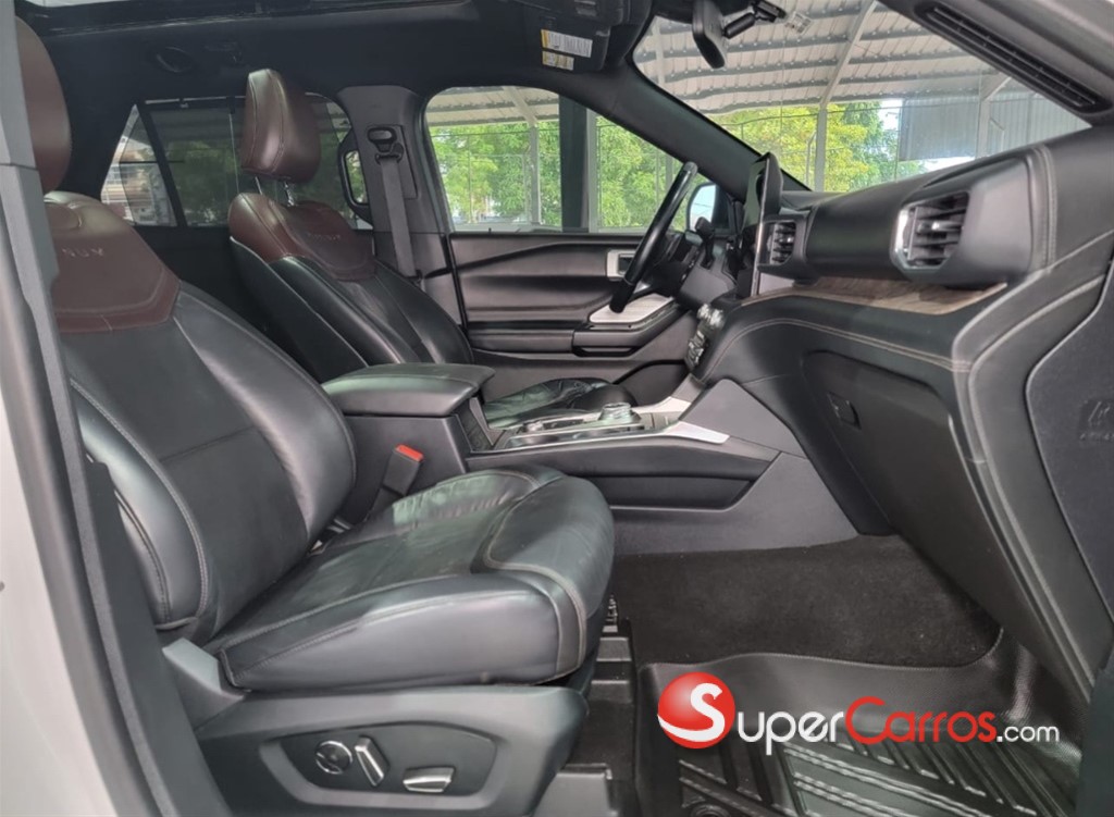2020 Ford Explorer Platinum — foto 5 / 12