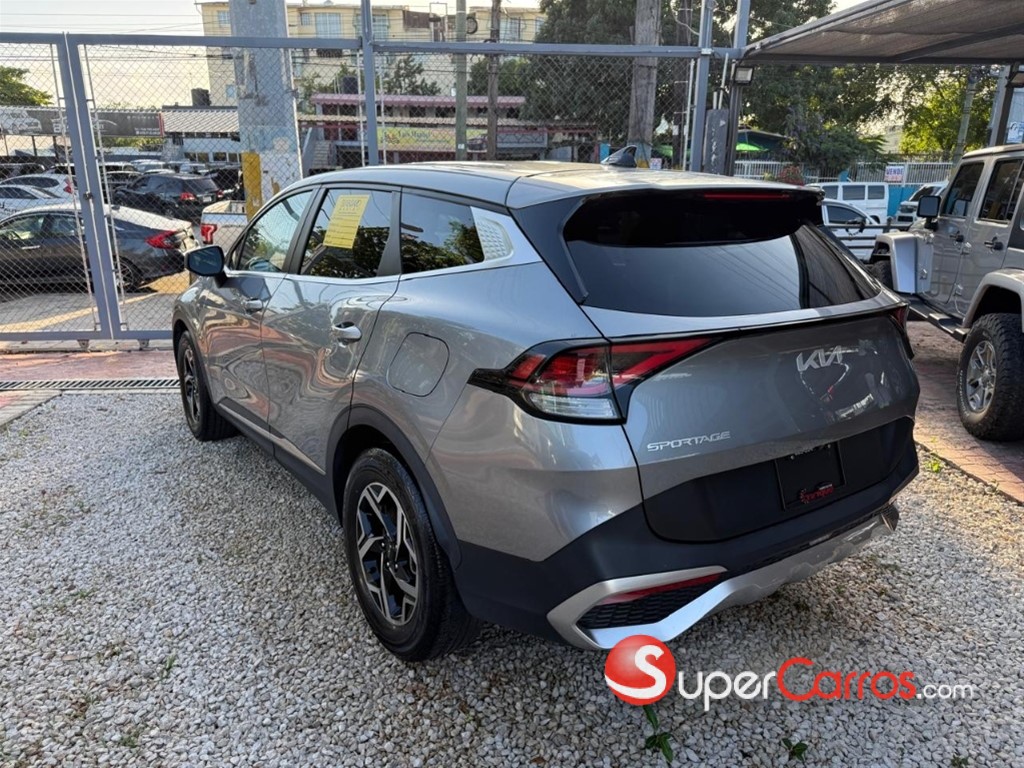 2023 Kia Sportage LX — foto 3 / 10