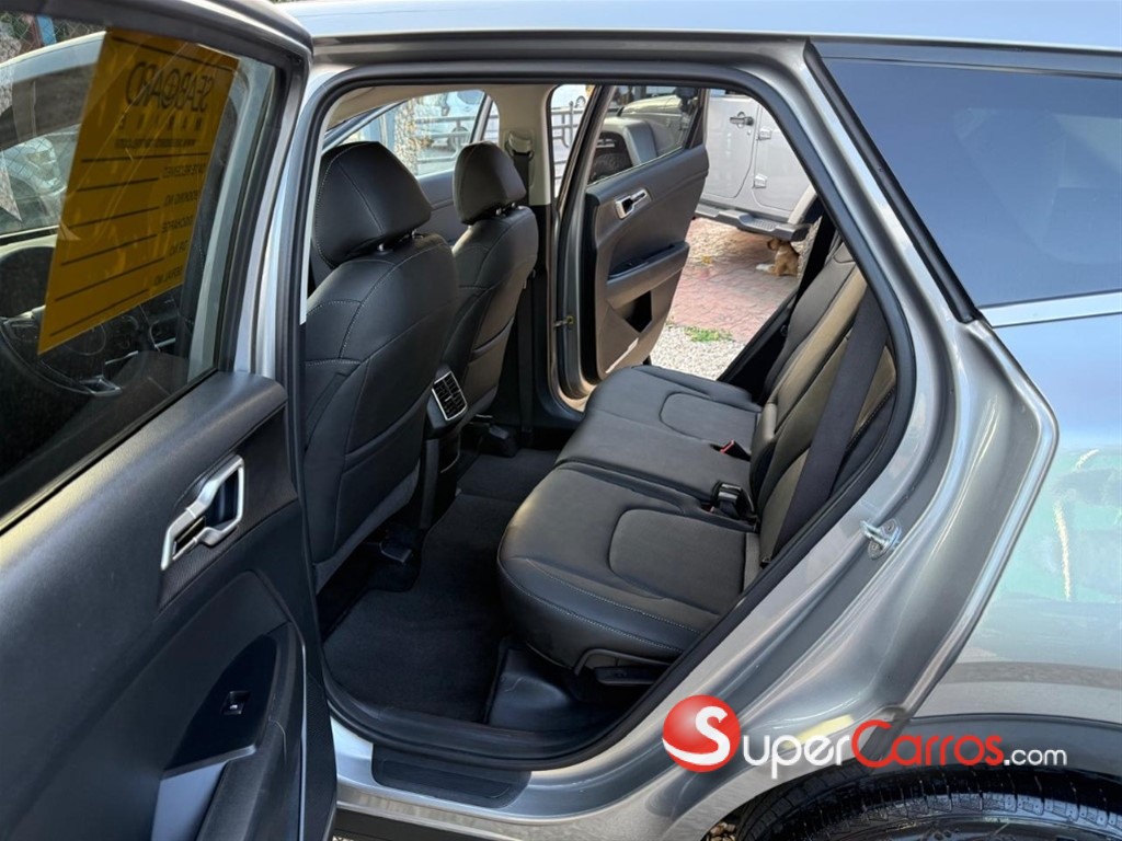 2023 Kia Sportage LX — foto 6 / 10