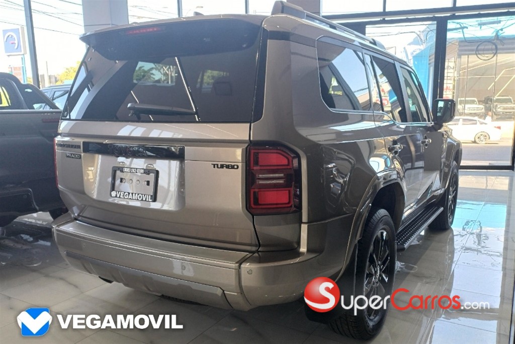 2026 Toyota Land Cruiser Prado Luxury 01 — foto 3 / 12