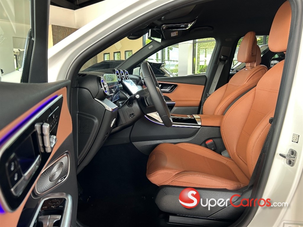 2026 Mercedes-Benz Clase GLC 200 — foto 3 / 7