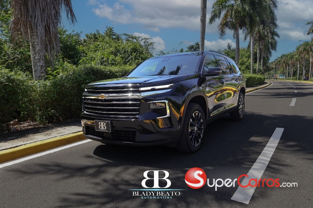 2025 Chevrolet Traverse LT