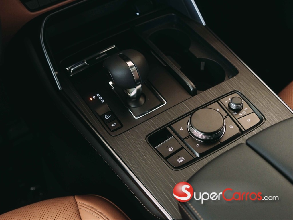 2025 Mazda CX-90 High Plus MHEV — foto 8 / 11