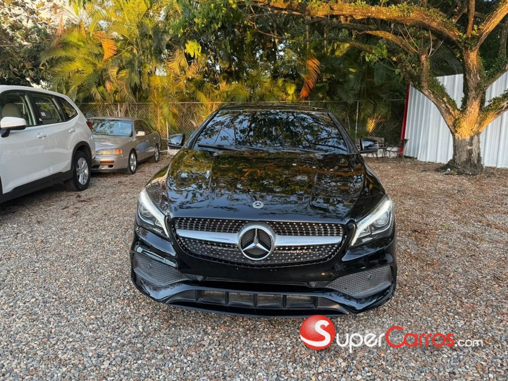 2018 Mercedes-Benz Clase CLA 250 AMG — foto 2 / 9
