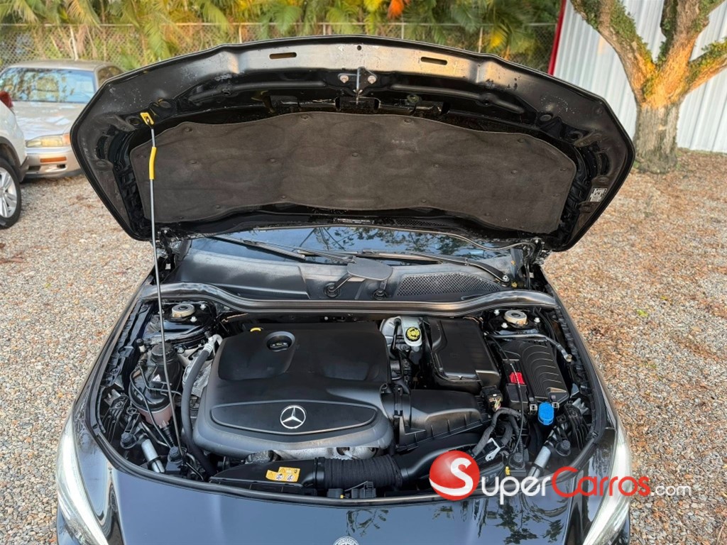 2018 Mercedes-Benz Clase CLA 250 AMG — foto 3 / 9