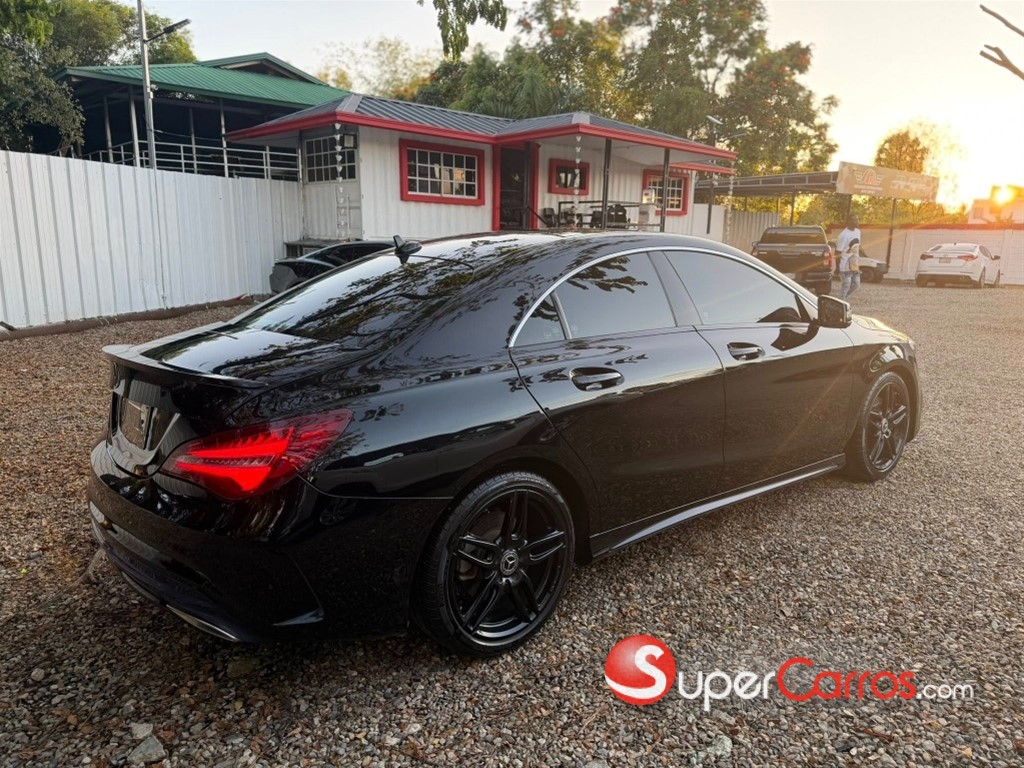 2018 Mercedes-Benz Clase CLA 250 AMG — foto 8 / 9