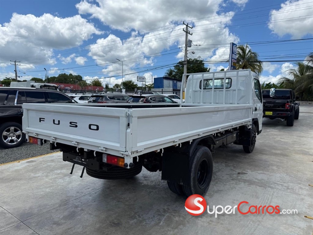 2026 Mitsubishi Motors Fuso Canter — foto 4 / 9