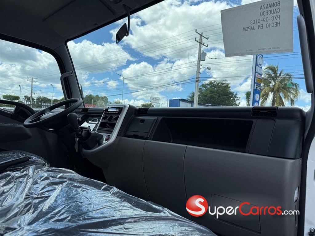 2026 Mitsubishi Motors Fuso Canter — foto 7 / 9
