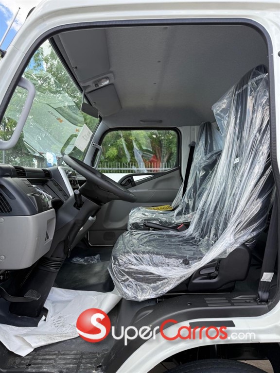 2026 Mitsubishi Motors Fuso Canter — foto 8 / 9
