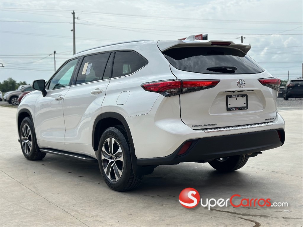 2020 Toyota Highlander XLE — foto 4 / 9