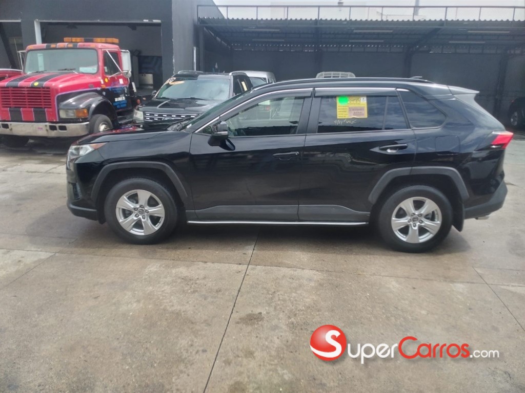 2019 Toyota RAV4 XLE — foto 4 / 11
