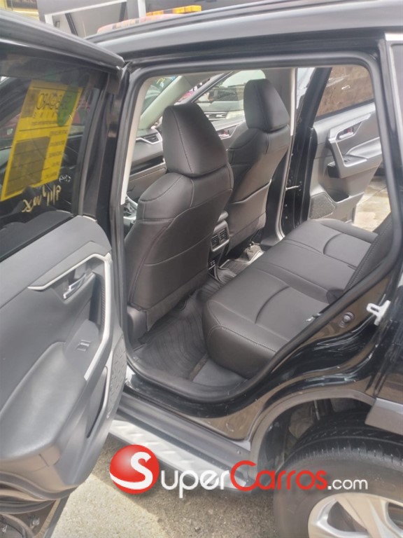 2019 Toyota RAV4 XLE — foto 6 / 11