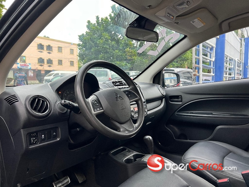 2021 Mitsubishi Motors Mirage G4 — foto 6 / 9