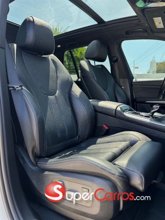 2021 BMW X 5 XDRIVE 40i — foto 8 / 12