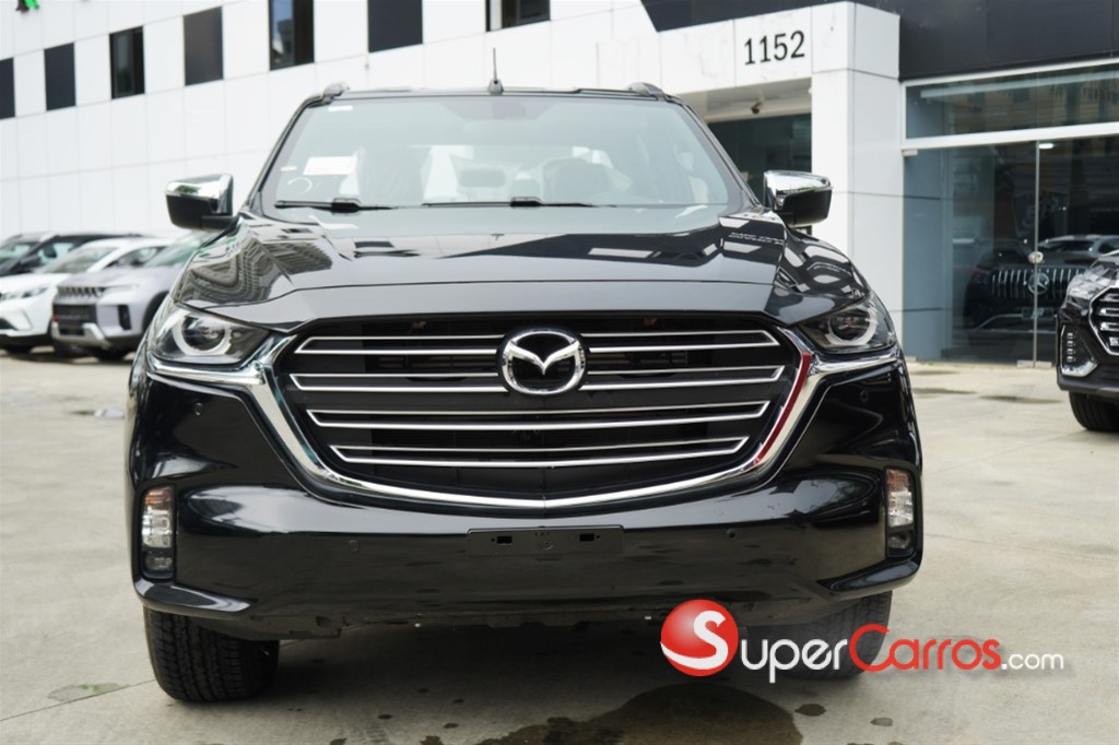 2026 Mazda BT-50 Limited — foto 2 / 12