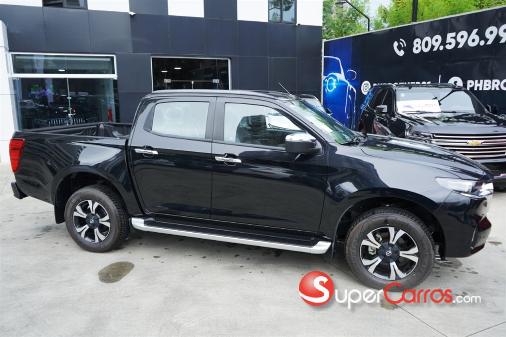 2026 Mazda BT-50 Limited — foto 4 / 12