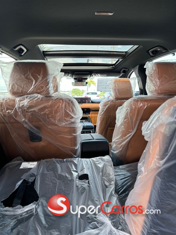 2025 Mazda CX-90 High Plus MHEV — foto 10 / 10