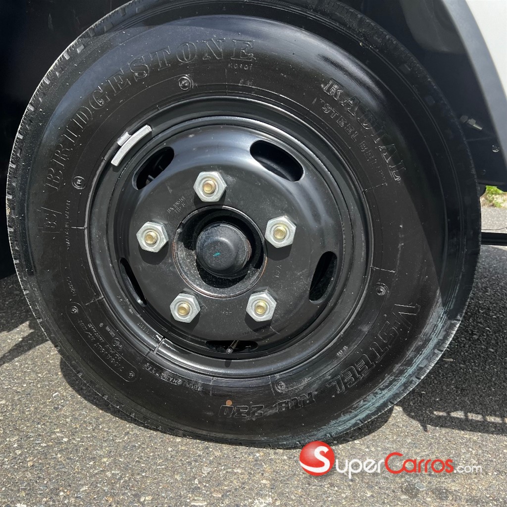 2026 Isuzu Camion Cama Corta — foto 6 / 12