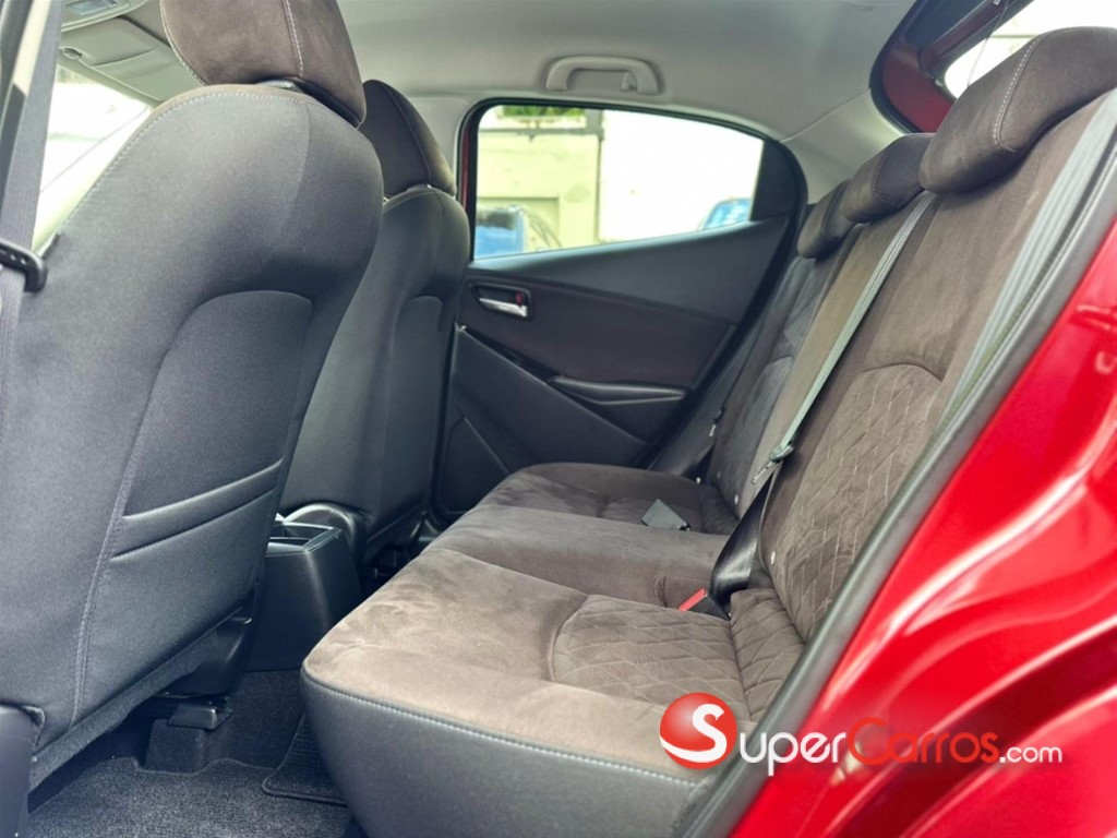 2017 Mazda Demio Sport — foto 4 / 10