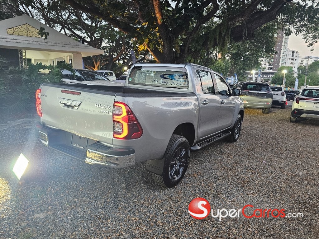 2026 Toyota Hilux Limited — foto 3 / 11