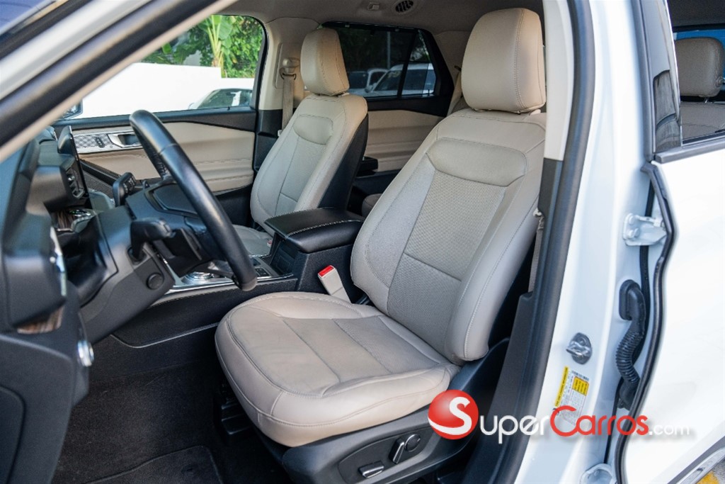 2020 Ford Explorer Limited — foto 8 / 12