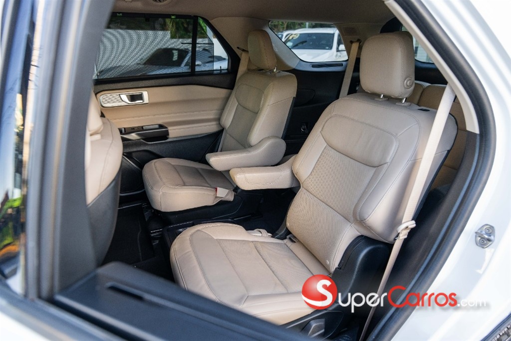 2020 Ford Explorer Limited — foto 9 / 12