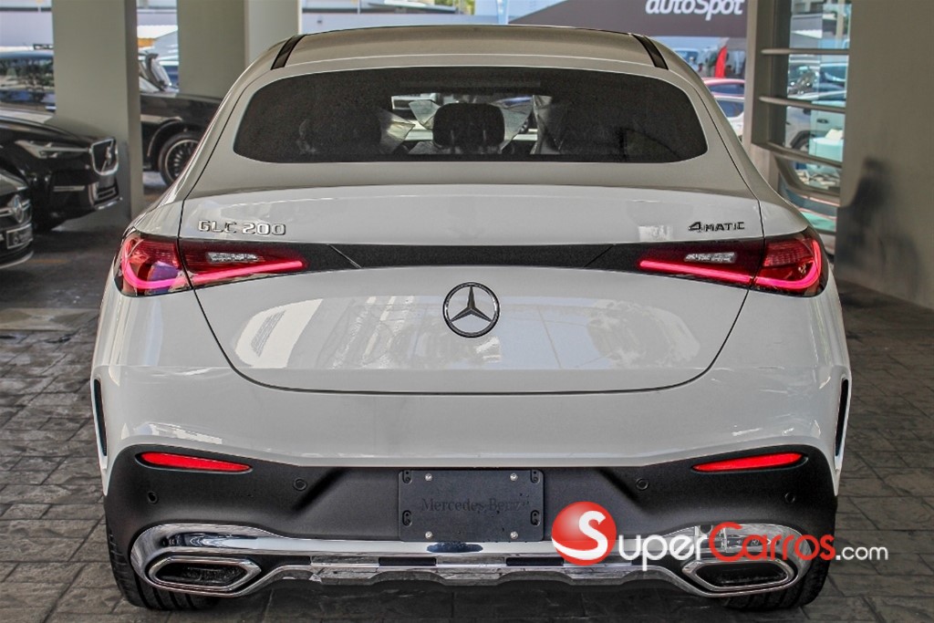 2026 Mercedes-Benz Clase GLC 200 Coupe — foto 3 / 10