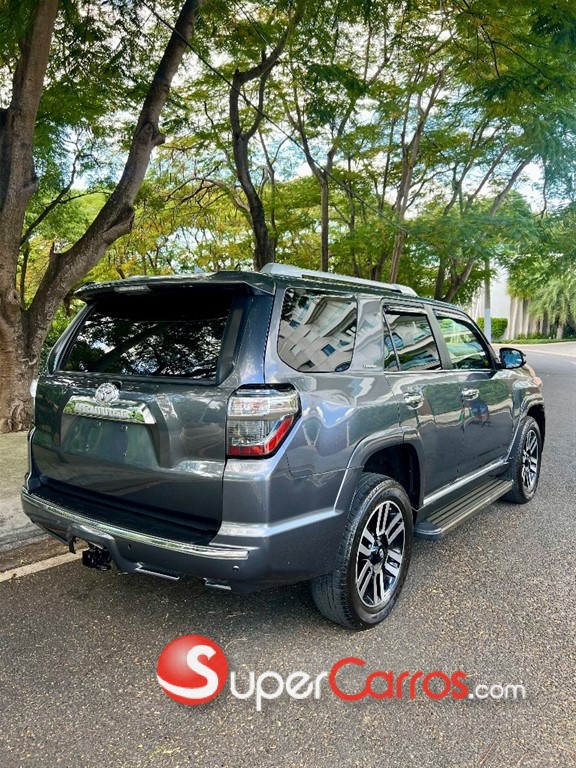 2018 Toyota 4 Runner Limited — foto 4 / 10