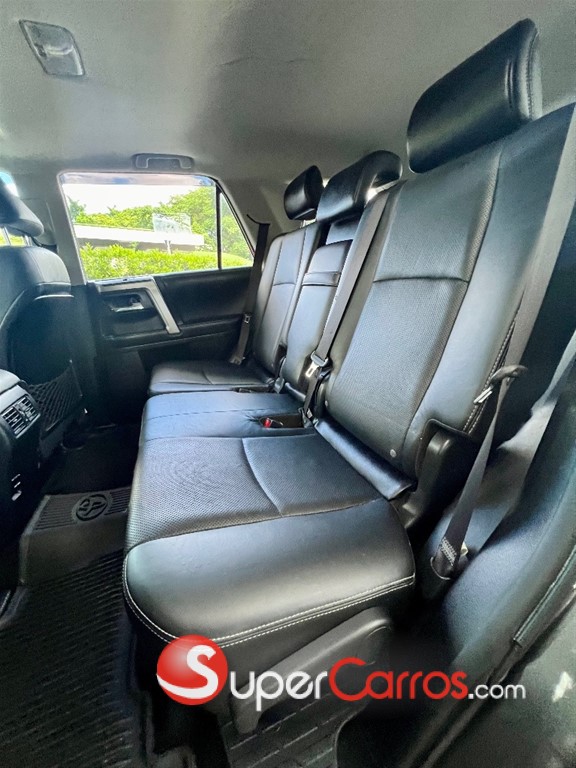 2018 Toyota 4 Runner Limited — foto 8 / 10