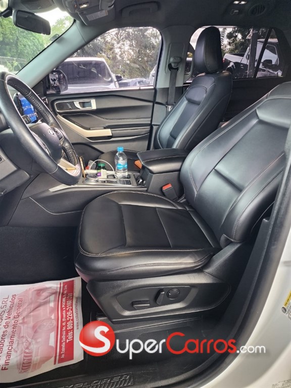 2023 Ford Explorer XLT — foto 4 / 9